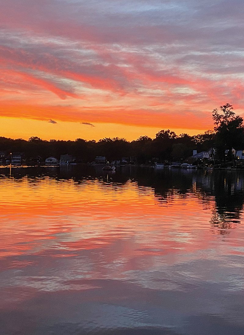 Fall in Indian Lake in Denville, NJ - denvilleguide.com