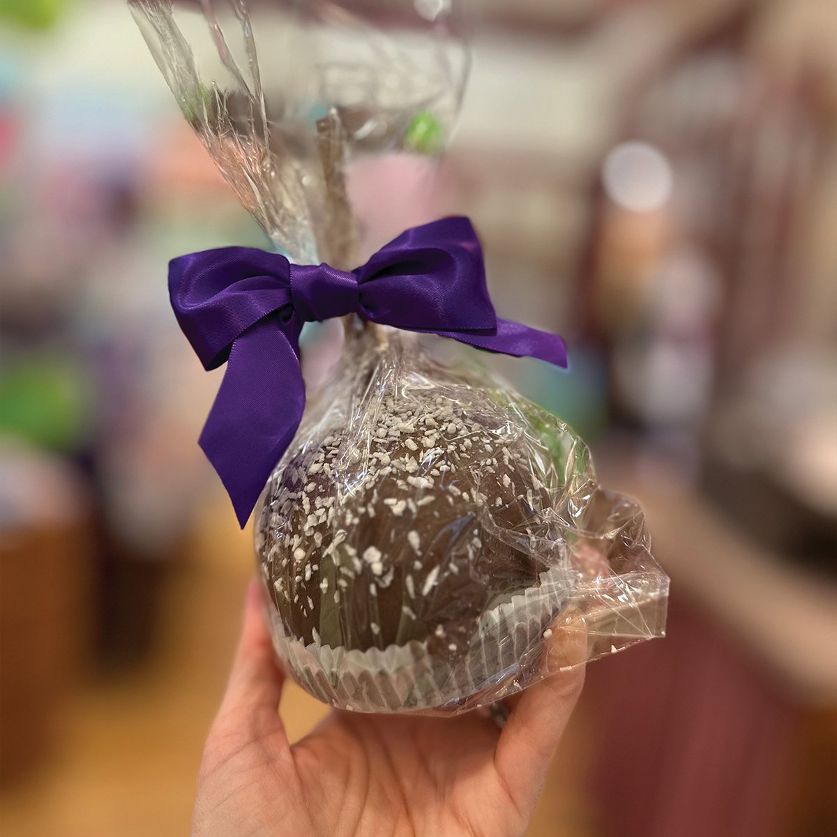 Caramel Apple from Gertrude Hawk in Rockaway, NJ - rockawayguide.com